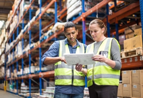 Nhân viên Kho bãi và vận chuyển (Lagerlogistik)